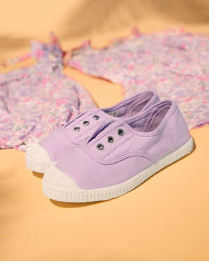 Hampton Canvas Plum Plimsolls in Lavender