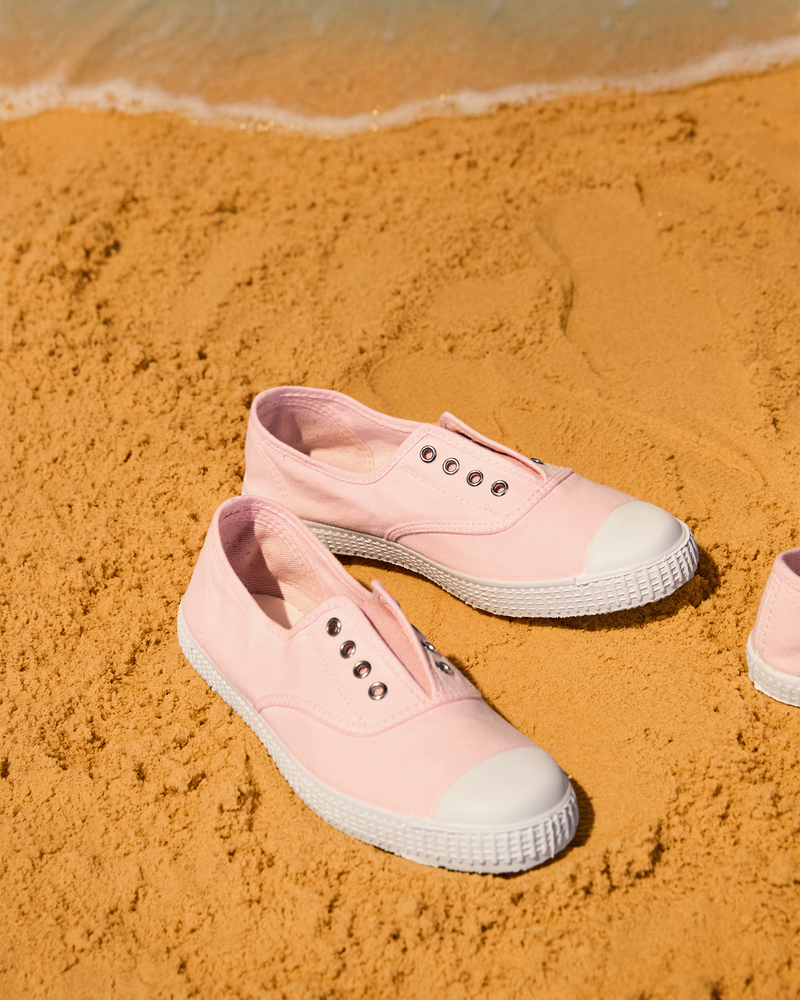 Hampton Canvas Plum Plimsolls in Pale Pink
