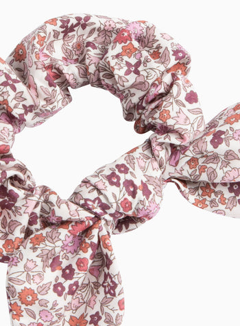 Bow Scrunchie in Pink Ava