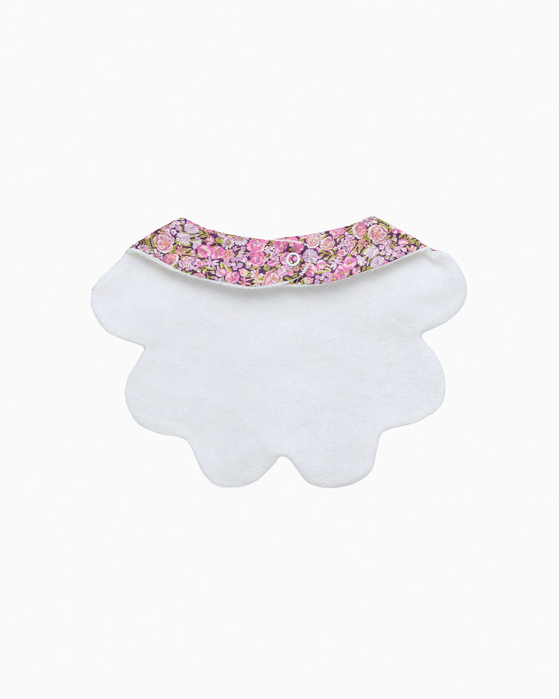 Scalloped Bib in Chive