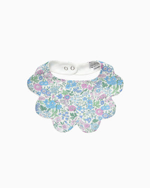 Scalloped Bib in Emma & Amelia