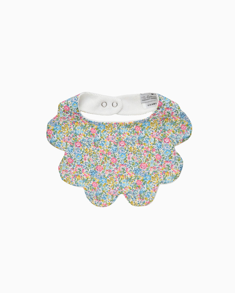 Scalloped Bib in Emma & Georgina