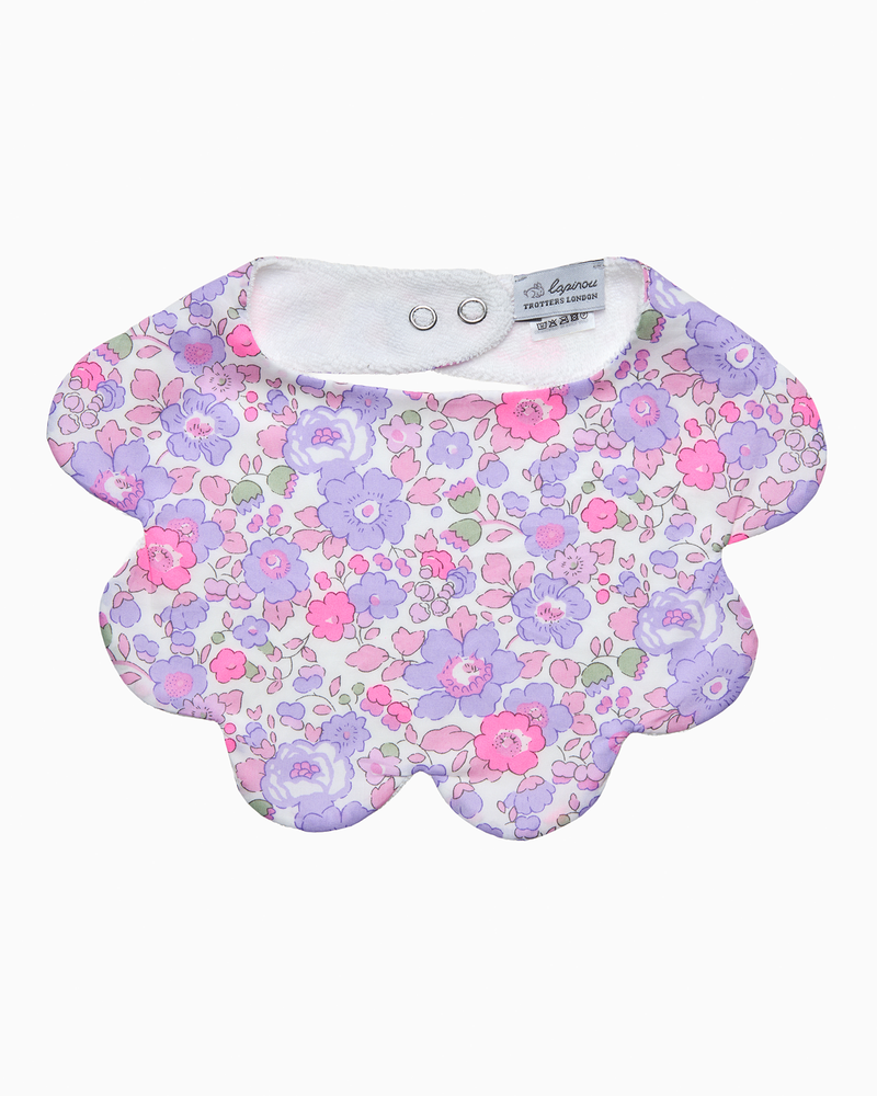 Scalloped Bib in Lilac Betsy