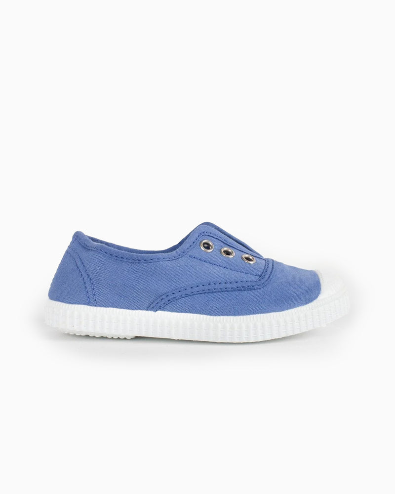 Hampton Canvas Plum Plimsolls in Cornflower