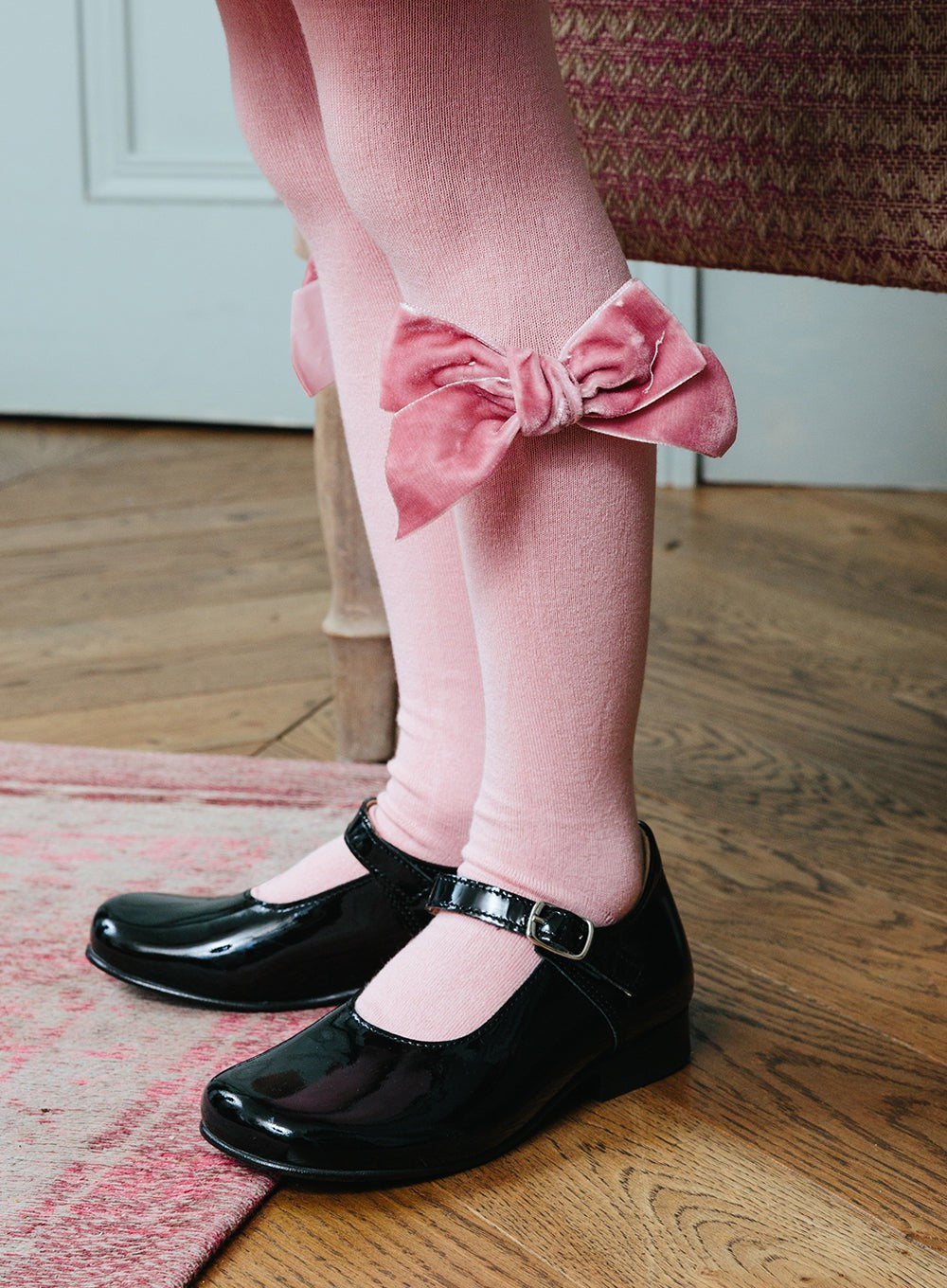 Velvet Bow Tights in Pink  Trotters Childrenswear – Trotters Childrenswear  USA