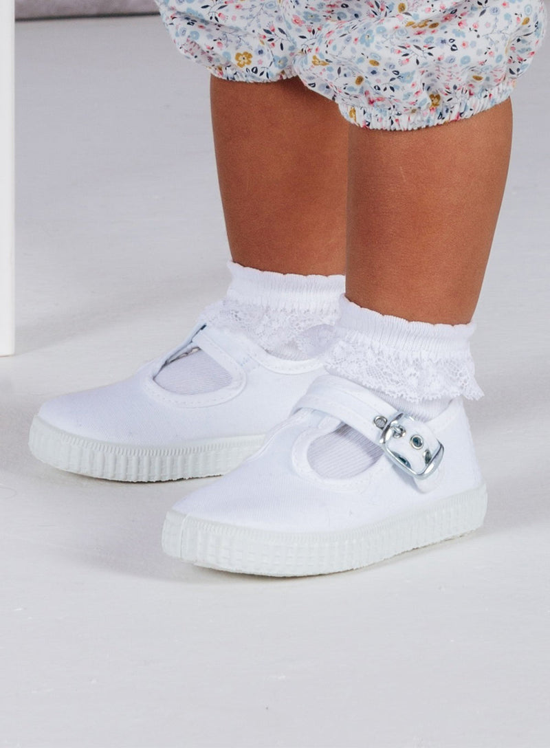 Hampton Canvas  Shoes Hampton Canvas Nantucket Shoes in White