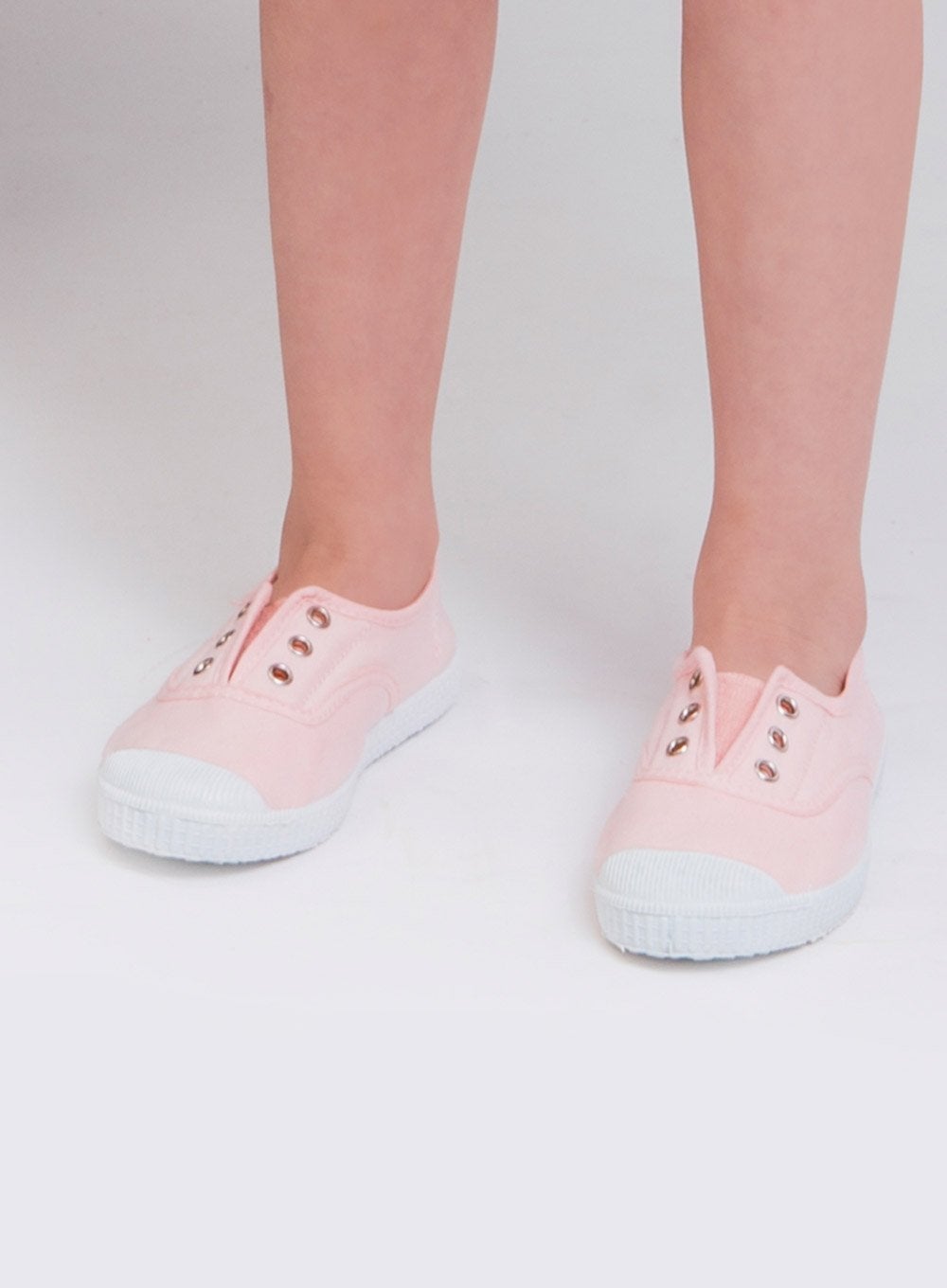 Hampton Canvas  Shoes Hampton Canvas Plum Plimsolls in Pale Pink