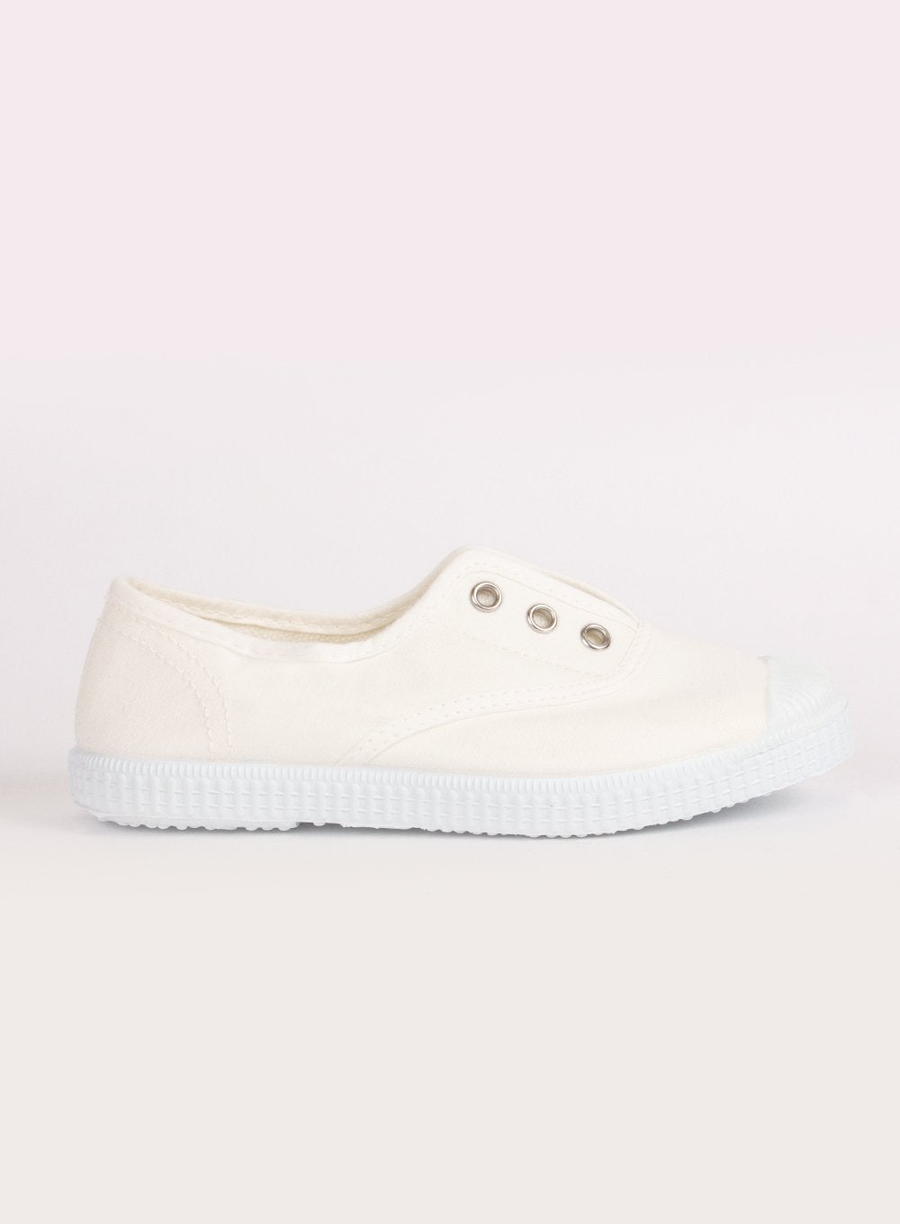 Hampton Canvas  Shoes Hampton Canvas Plum Plimsolls in White - Trotters Childrenswear