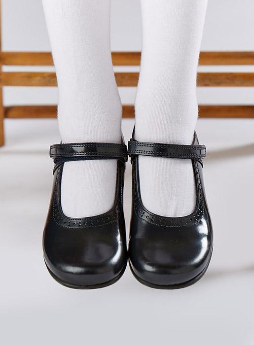 Shoes for girl black Clearance