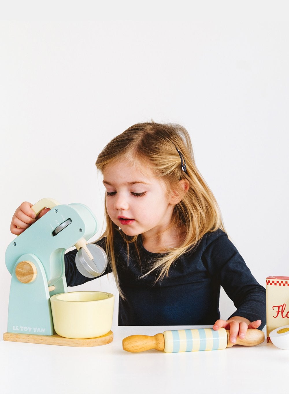 Le Toy Van Mixer Set  Trotters Childrenswear – Trotters Childrenswear USA
