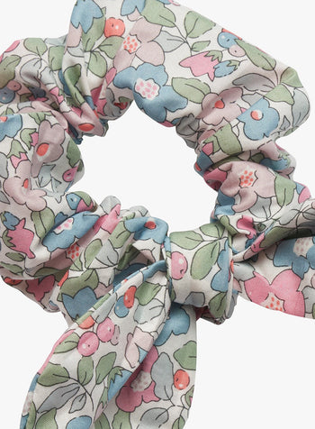 Lily Rose Scrunchie Bow Scrunchie in Betsy Berry
